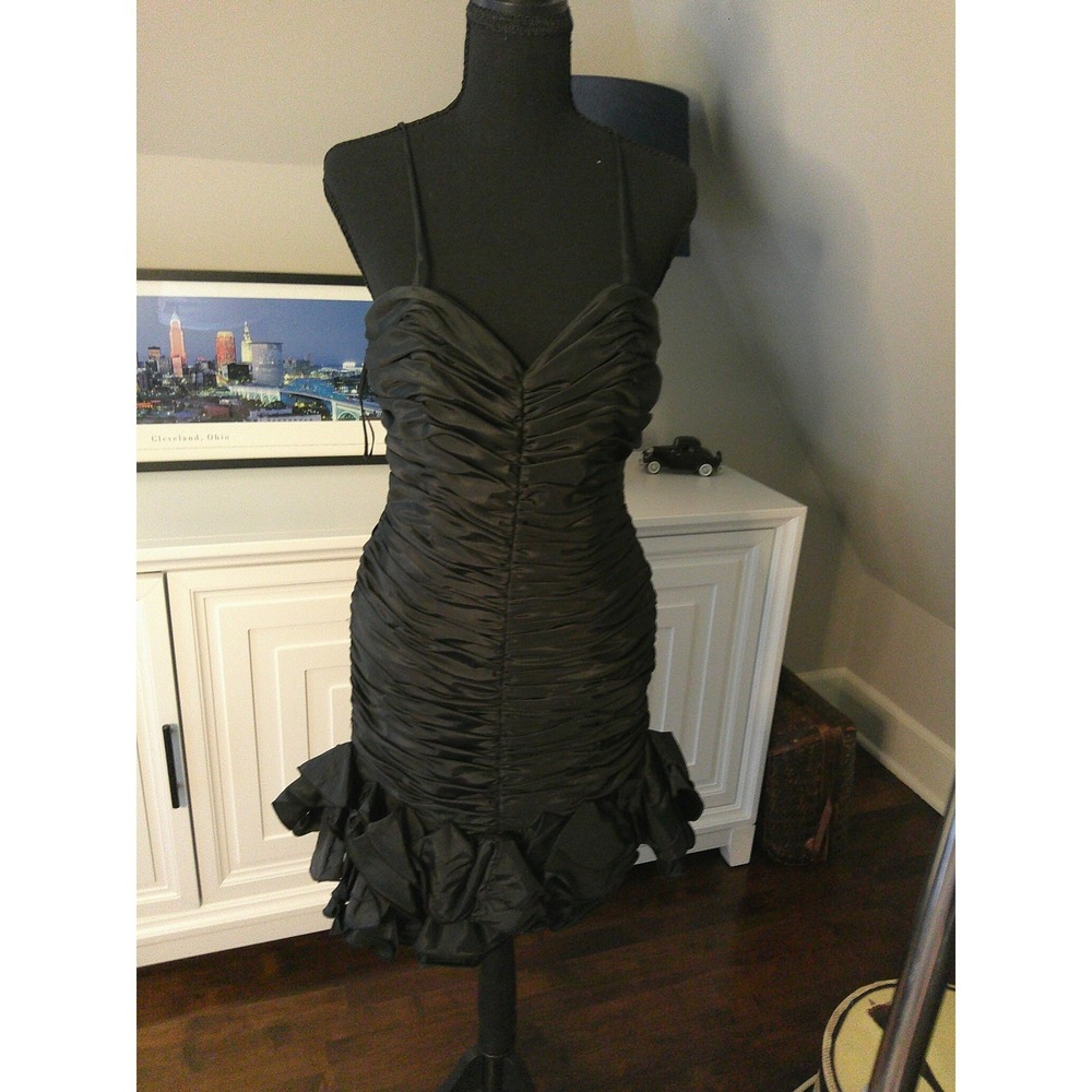 Chris Kole Cocktail Dress Womens Small Black Excellent Vintage Ruched Bubble Hem - Picture 11 of 14